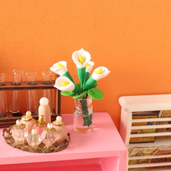 1:61:12 Lėlių namelis Miniatiūriniai aksesuarai Mini Calla Lily gėlių modelis su stiklo butelio modeliavimo vazos žaislų dekoru