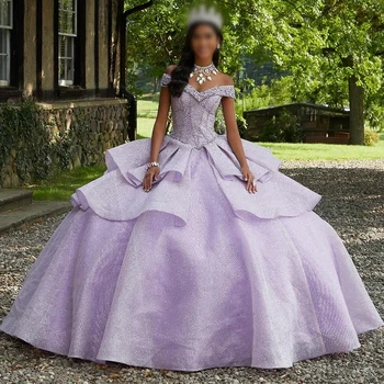 Levanda Blizgantis V-kaklas Quinceanera suknelės Ball Gown 2024 karoliukai su lanku nuo peties gimtadienio šventės suknelė Suvarstomos Vestidos de 15