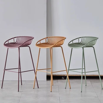 Minimalistinės kavinės baro kėdės Metaliniai akriliniai plastikai Ergonomiškos baro kėdės Priedai Verpimo slenksčiai Baras Virtuvės baldai WZ