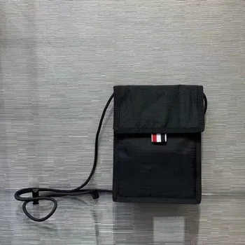 Naujas mobiliojo telefono krepšys Prabangus prekės ženklas Priežastinis dizainas Juodas nailoninis kryžminis krepšys Vasaros paplūdimys už mažos mobiliosios monetos piniginės