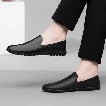 Vyriški batai 2023 Aukštos kokybės slydimas ant odinių laisvalaikio batų Pavasario ir rudens tvirtas glaustas žemakulniai kasdieniai darbo verslo batai