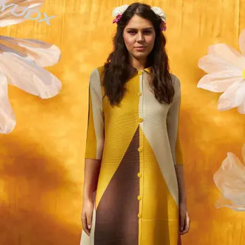 YUDX Miyake Plisuotas megztinis 2023 m. vasaros naujų spalvų pleistras Krūtinė Laisvas Thi stiliaus viršutinis paltas Atlapas Prašmatni elegantiška moteriška suknelė