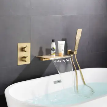 Įdėtas sieninis vonios čiaupas, elegantiškas auksinis vonios maišytuvas, krioklio srauto rankinė dušo galvutė, temperatūros kontrolė